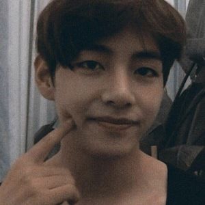 Meet your Posher, Ayo